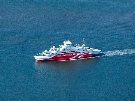 [Translate to English:] Sylt ferry, SyltExpress, aerial view 