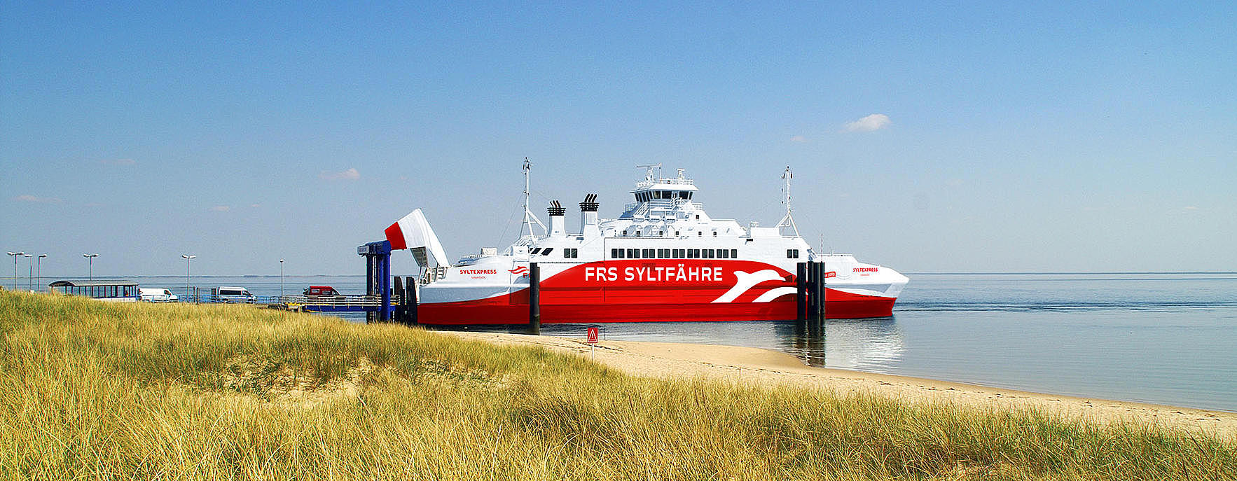 The "SyltExpress" at the jetty