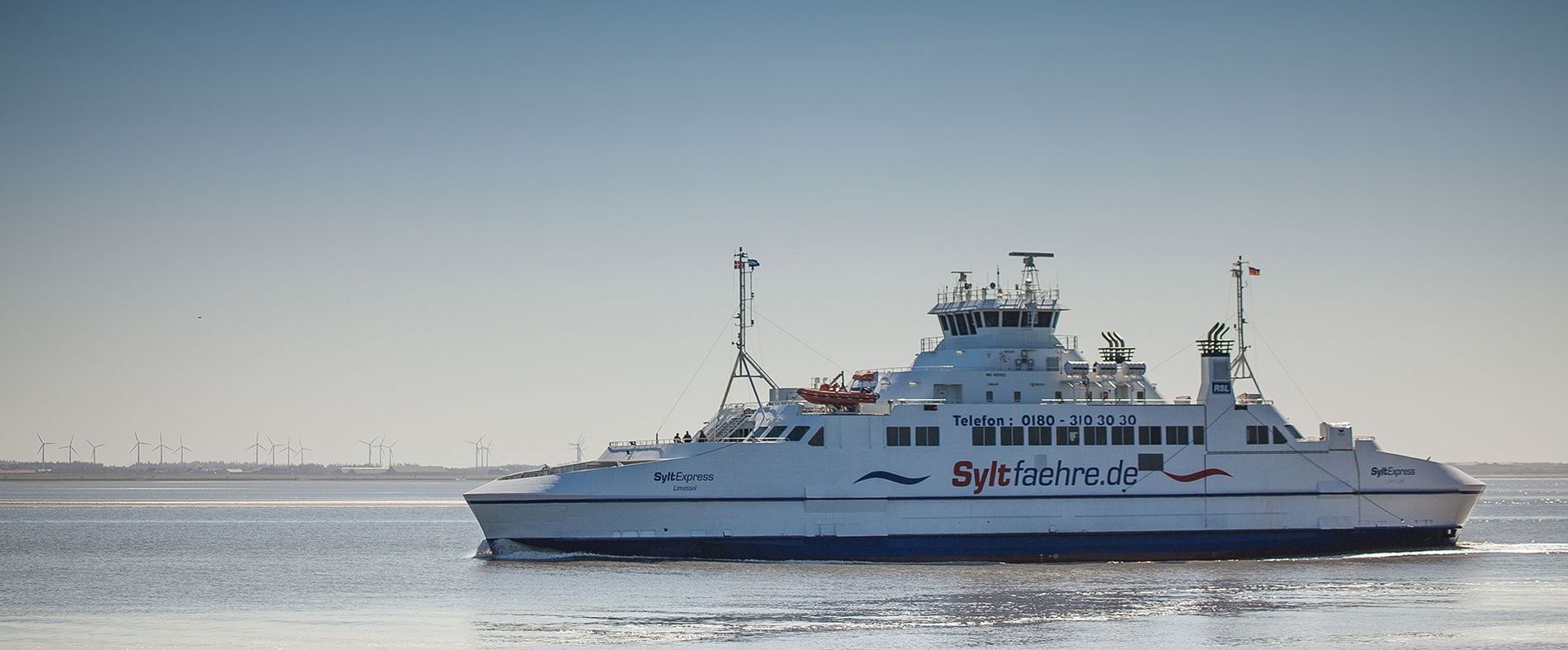 Syltfähre auf ruhiger See SyltExpress