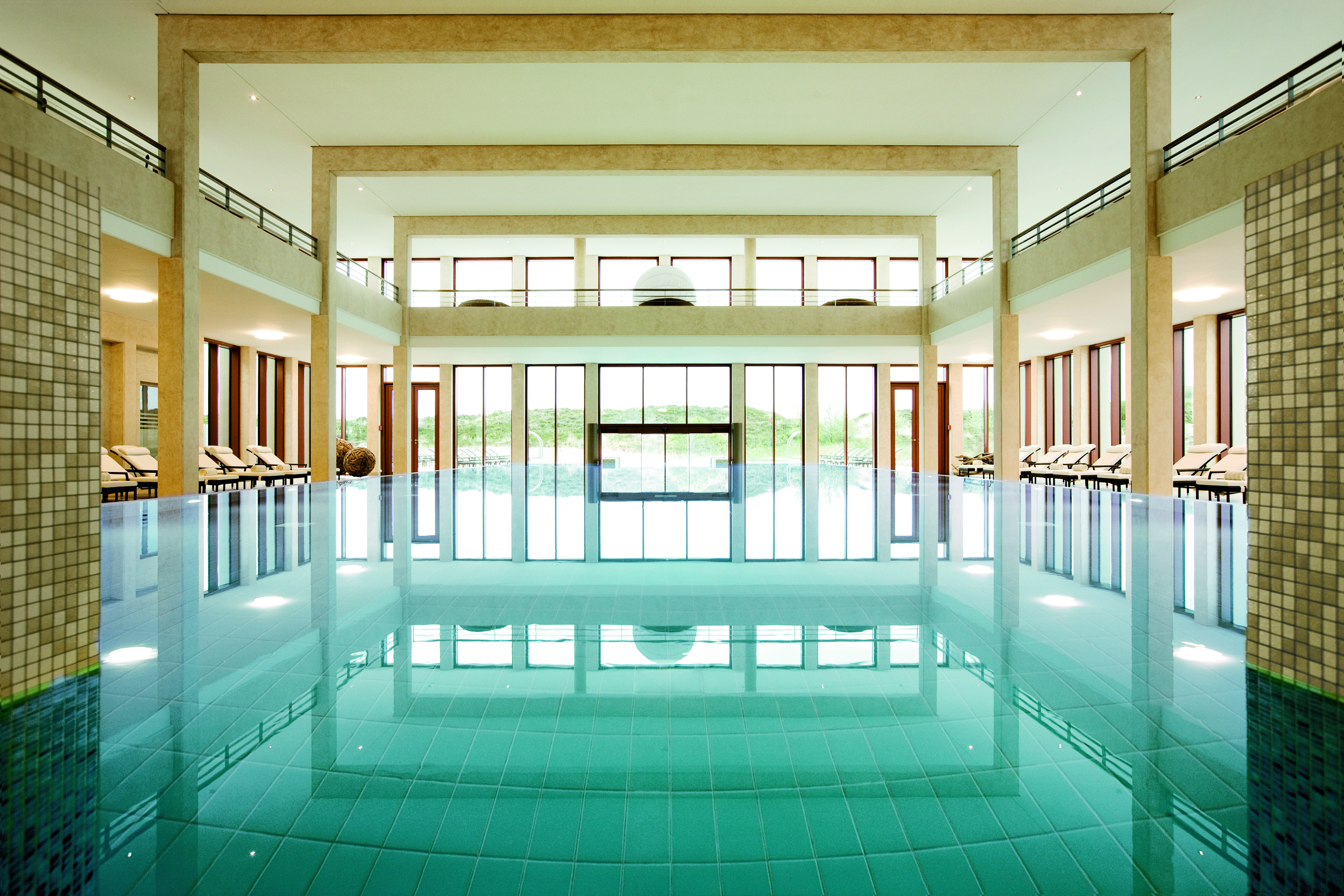 Pool des A-ROSA Sylt